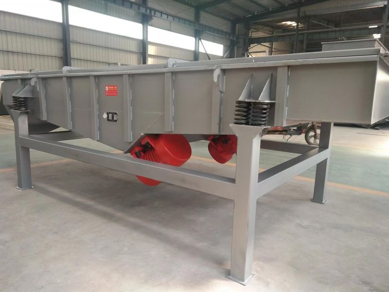 決定直線(xiàn)振動(dòng)篩篩分效果的因素有哪些？